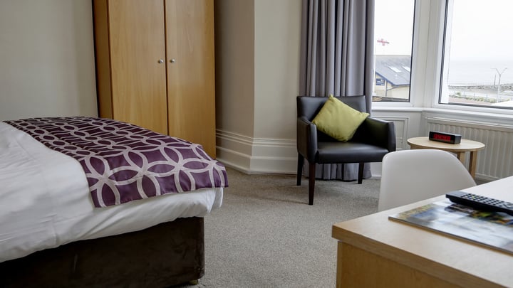 lothersdale-hotel-bedrooms-04-84212.jpg