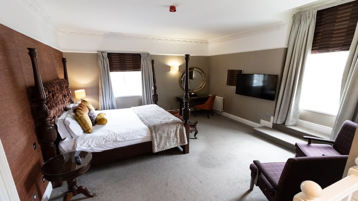 crabwall-manor-bedrooms-31-84377.jpg
