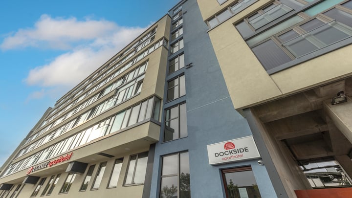 dockside-aparthotel-grounds-and-hotel-06-84392.jpg