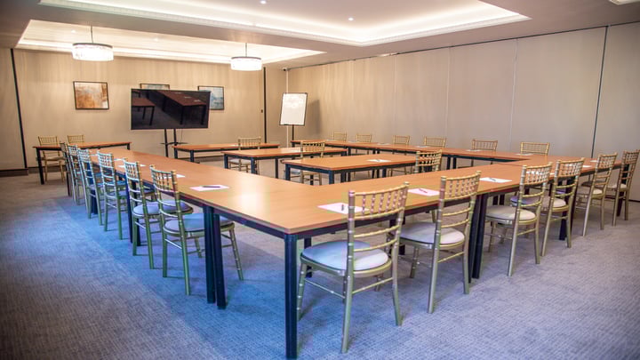 thatchers-hotel-meeting-space-05-84406.jpg
