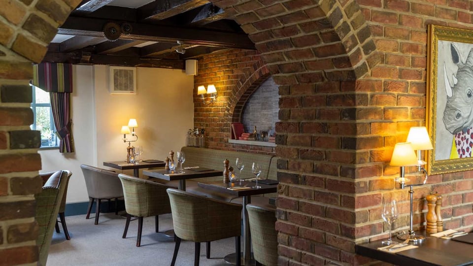Ashbourne-hotel-dining-01-84408.jpg