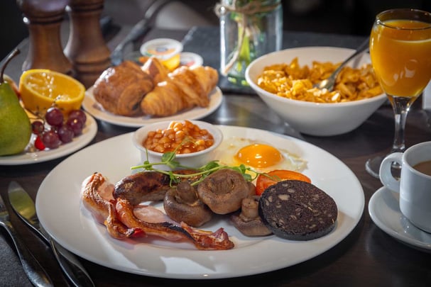Ashbourne-hotel-dining-08-84408.jpg