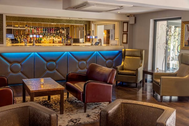 Ashbourne-hotel-dining-09-84408.jpg
