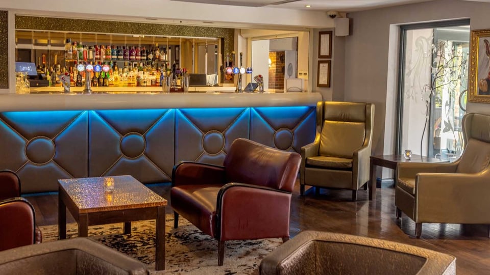 Ashbourne-hotel-dining-09-84408.jpg