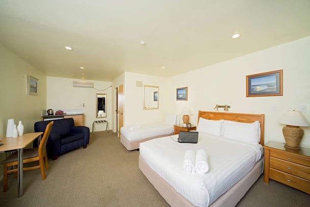 Superior Room with Two Beds