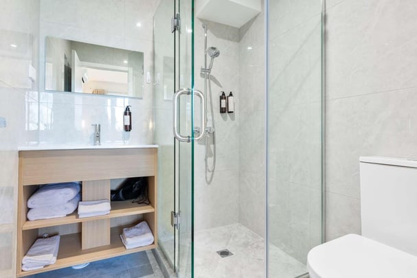 superior one bedroom