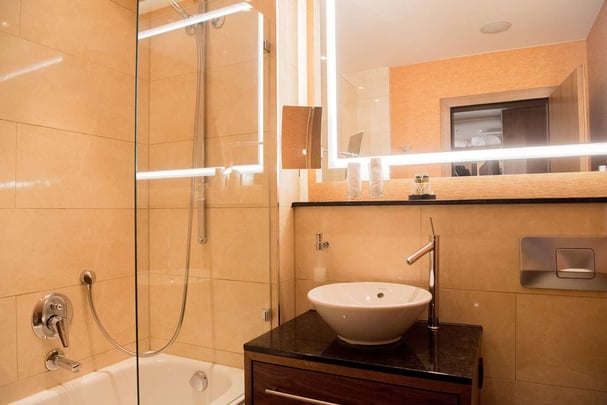 Chagall Bathroom at Atrium Hotel Mainz