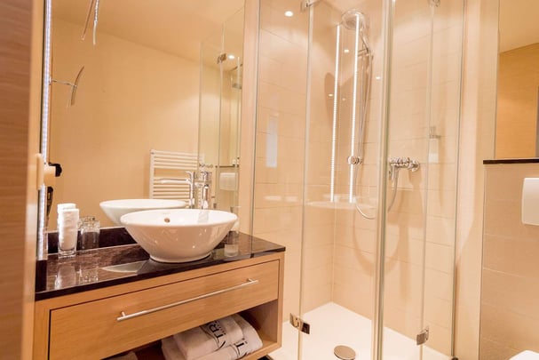 Bathroom at Atrium Hotel Mainz