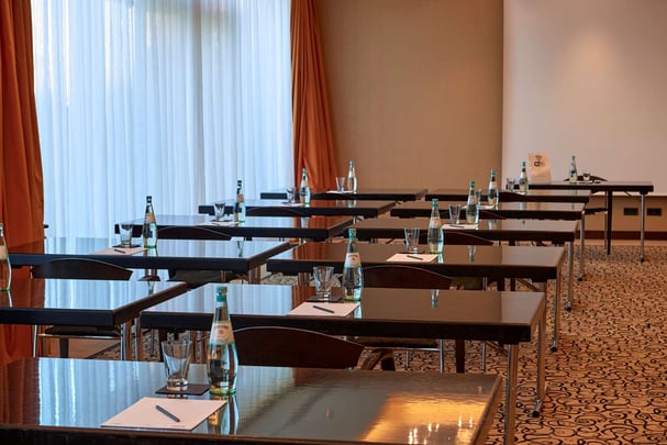 Conference-Room D - "Corona-Style" at Atrium Hotel Mainz