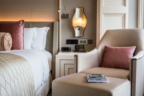 Caravelle Saigon Opera King