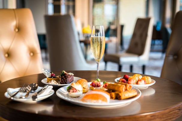 Caravelle Saigon Signature Lounge