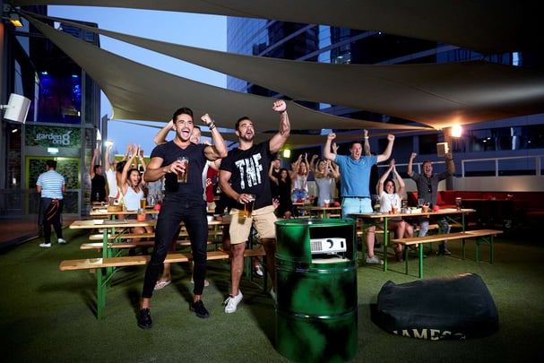 garden on 8 fans outside