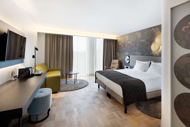 Standard Family Room