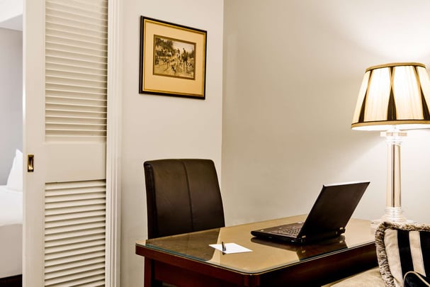 Executive Desk - Stamford Plaza Melbourne