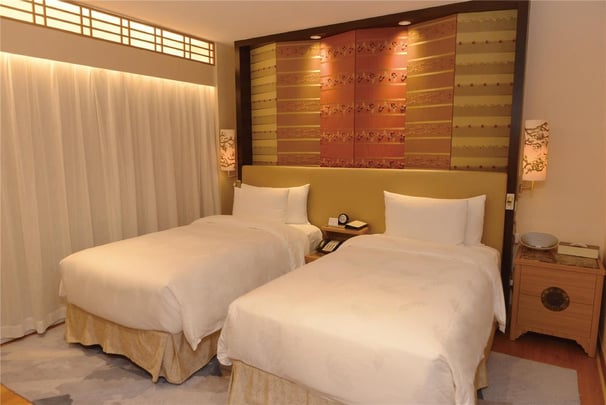 Garden Executive Twin Bed Suite