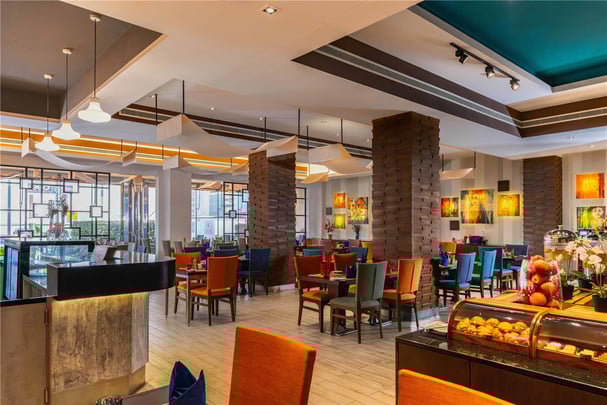 KOLORS Restaurant Seating