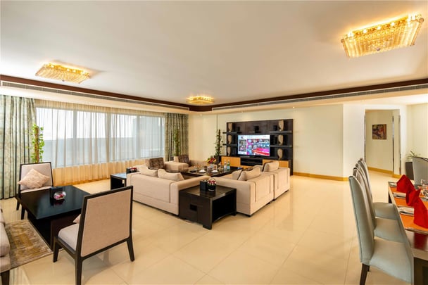 Royal Suite Living Room