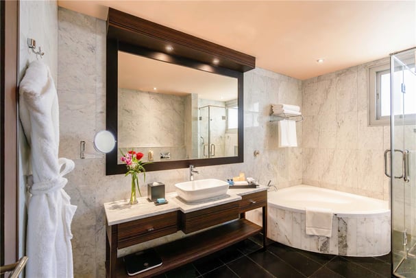 Royal Suite  Bathroom