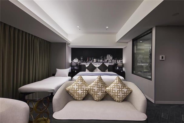 Executive King at Villa Fontaine Premier