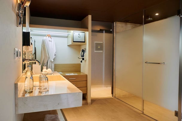 Junior Suite Matrimonial - Vanity and Closet