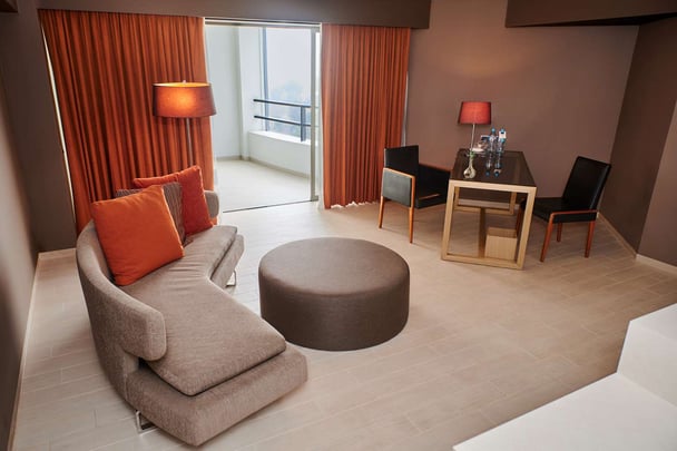 Suite Deluxe Matrimonial with Terrace - Seating Area