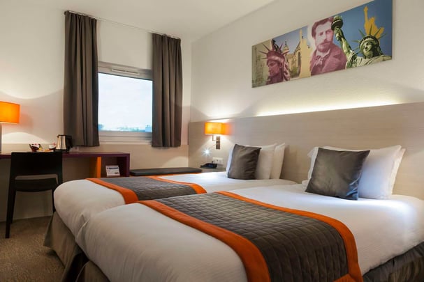 Standard twin bedded room