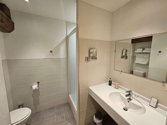Confort twin room bath