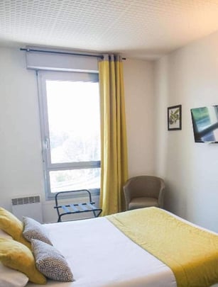 Guest room double