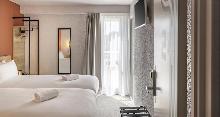 Sure Hotel by Best Western N mes Est Jad Sylla HD