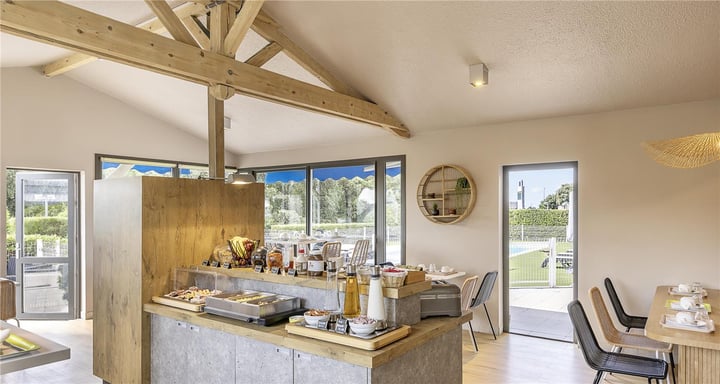 Sure Hotel by Best Western N mes Est Jad Sylla HD