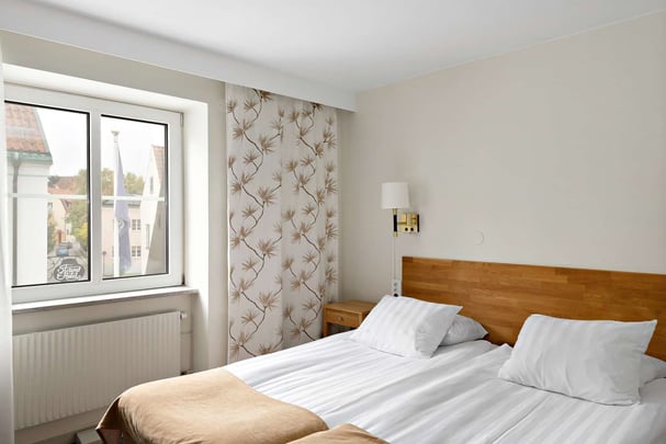 Double AC Strand hotel