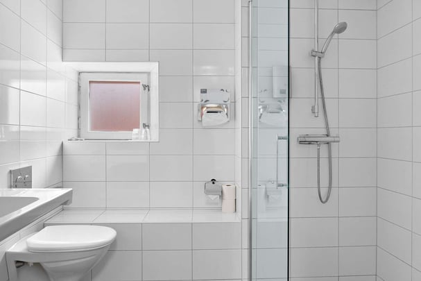 Family bathroom Stand Hotel