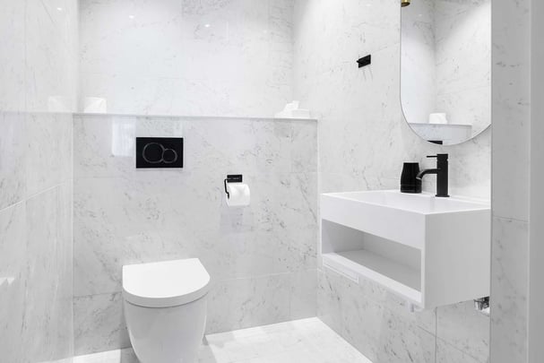 Suite bathroom BW Plus Grand Hotell Elektra