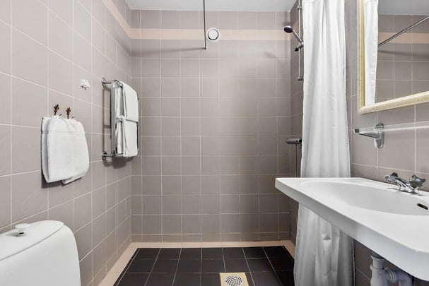 Suite bathroom BW Hotel Scheele