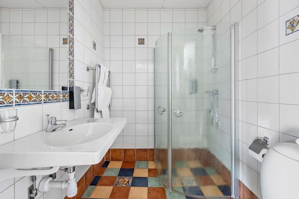 Best Western norra Vättern Standard AND Superior Bathroom