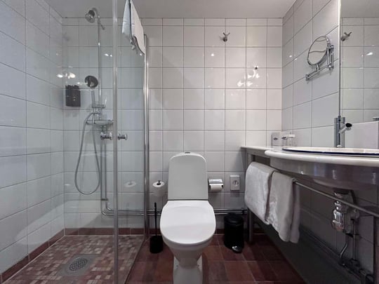 Economy single bath noble house