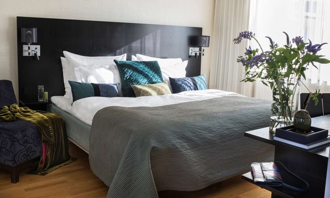 Standard Two Twin Bed Guest Room