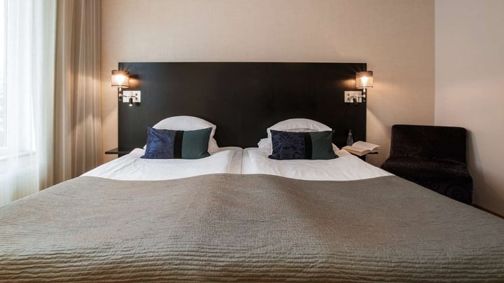 Standard Two Twin Bed Guest Room