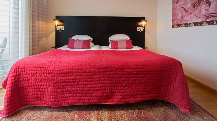 Superior King Bed Guest Room