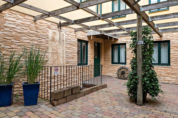 Backyard BW Hotel Anno