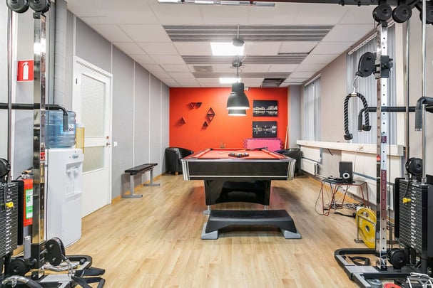 Gym biljard BW Ta Inn Hotel