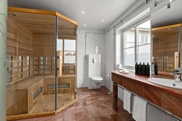 Suite Sauna Bathroom BW Hotell Lerdalshojden