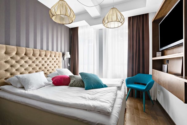 Queen BW The Public Hotel