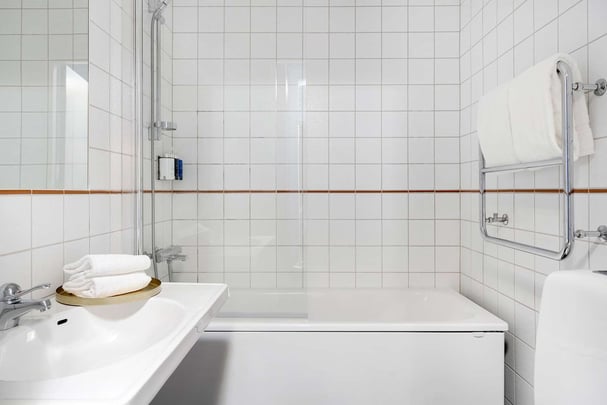 Double superior bathroom BW Hotell Karlshamn