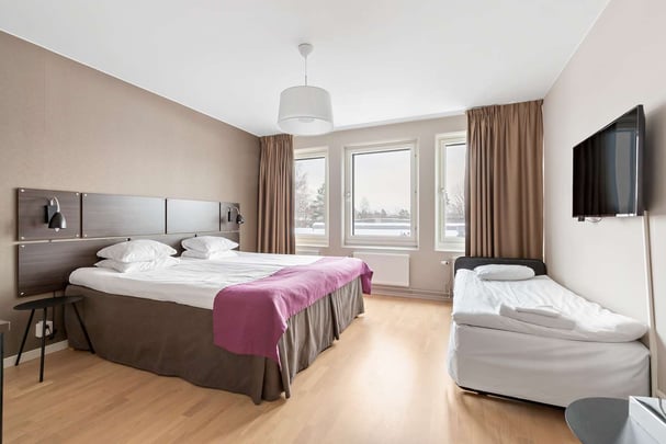 Family three BW Plus Park Airport Hotel