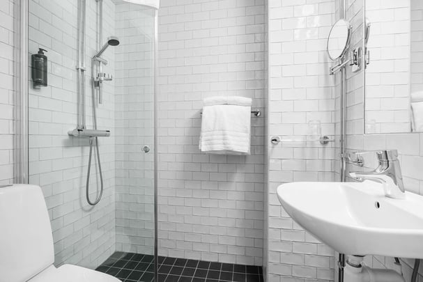 Queen Standard bath Park Airport Hotel