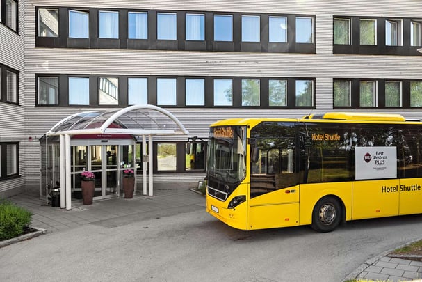 Shuttle bus Park Airport Hotel