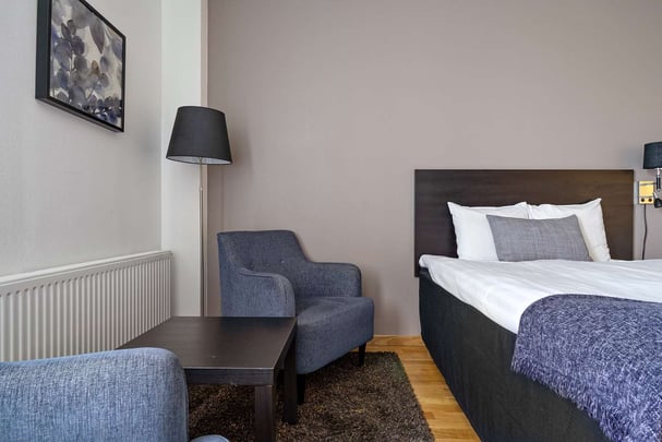 Queen standard Economy BW Royal Star