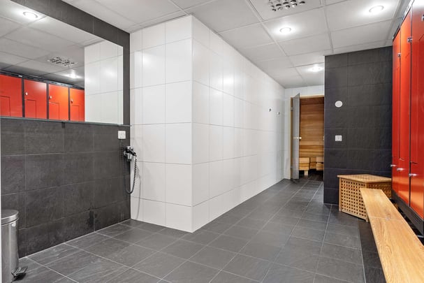 Sauna Dressingroom BW Royal Star