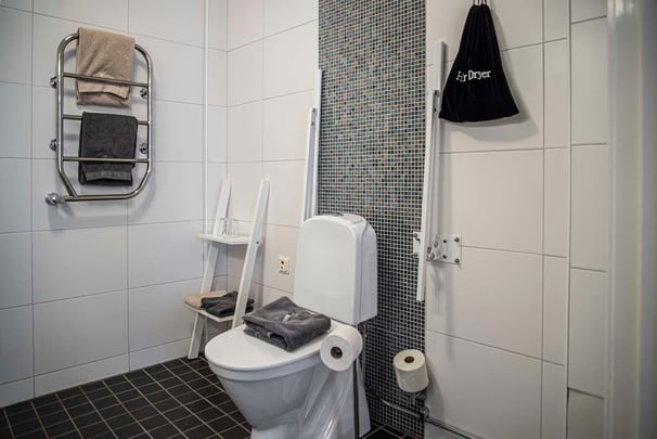 Standard twin bath V Hotel